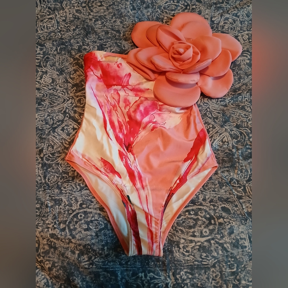 Fabulous, one Shoulder Swimsuit, New!